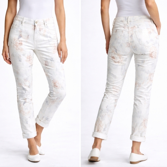 Chico's Denim - Chico's Platinum Diffused Floral Jeggings with Raw Folded Hem Size 4 NWT